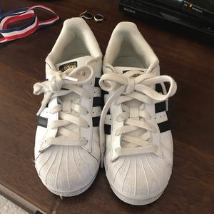 Girls 3.5 adidas sneakers